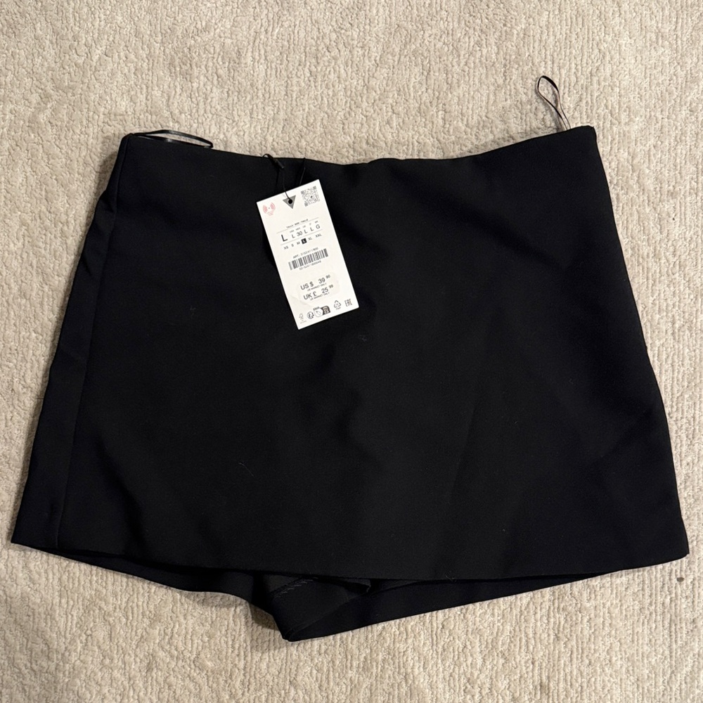 Women's Black Skort